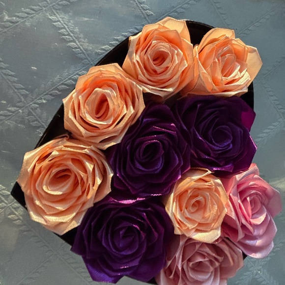 Valentine heart box with eternal roses 10 roses - Picture 5 of 7